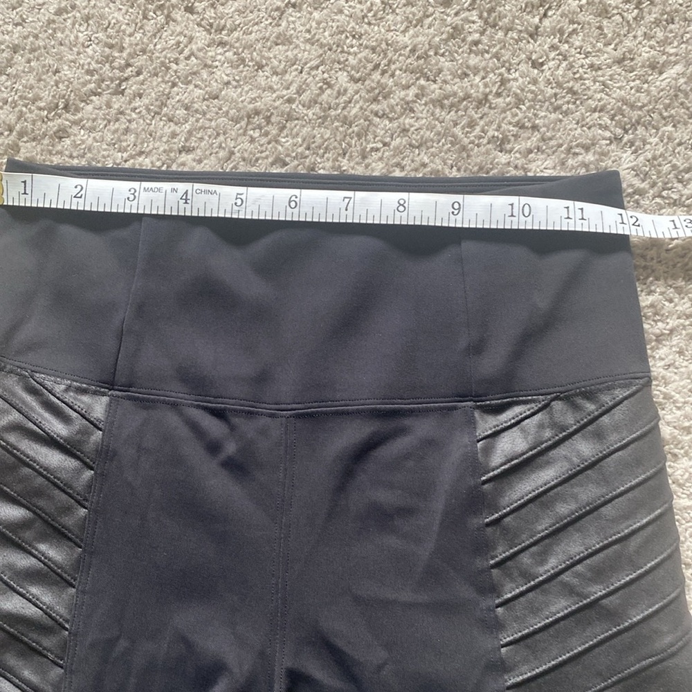 ATHLETA Delancey Gleam Moto Shorts - Picture 5 of 9